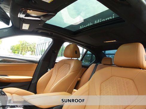 Used 2023 BMW 540i w/ M Sport Package RWD image 11