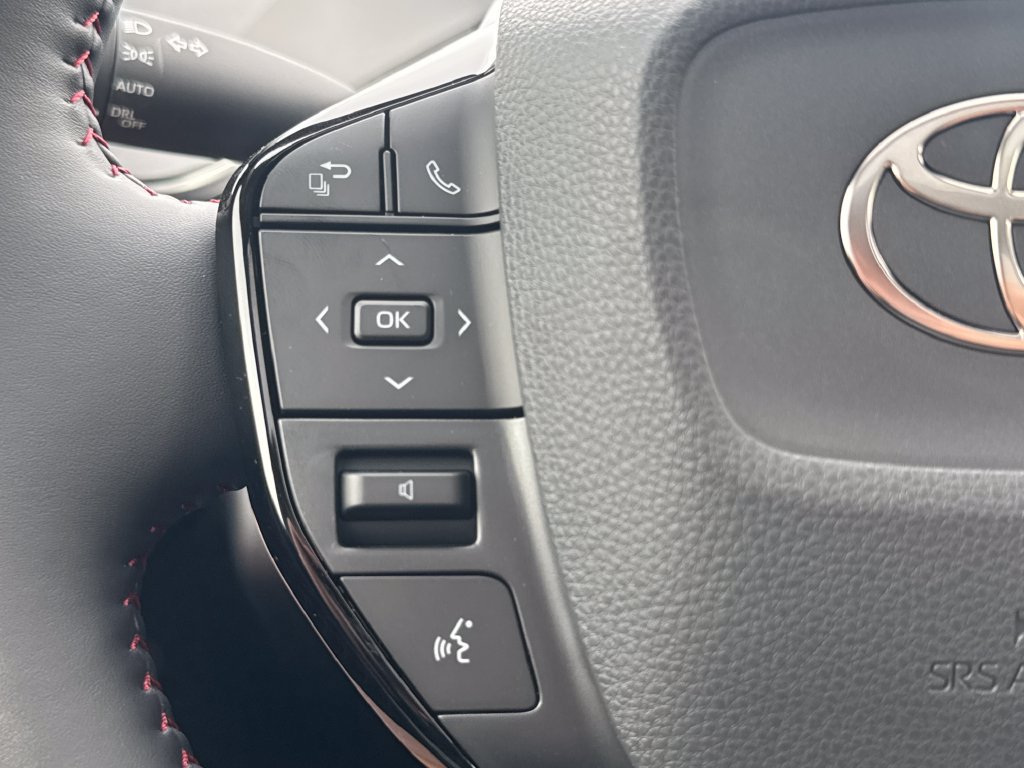 New 2027 Toyota Prius Plug-In Hybrid FWD image 19