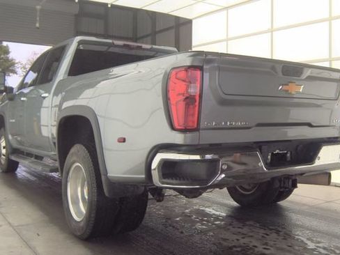 Used 2024 Chevrolet Silverado 3500 LTZ w/ LTZ Plus Package AWD/4WD image 3