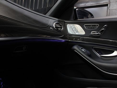 Used 2017 Mercedes-Benz S 63 AMG AMG S 63 Carbon Fiber Exterior w/ Carbon Fiber Exterior Package image 76