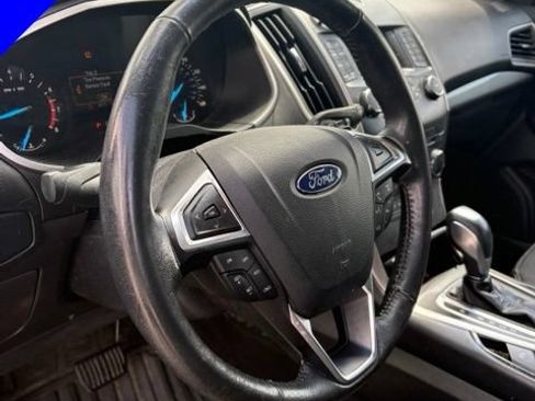 Used 2016 Ford Edge SEL w/ Class II Trailer Tow Package AWD/4WD image 17