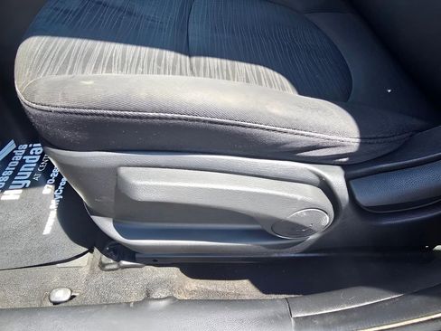 Used 2017 Hyundai Accent SE FWD image 25