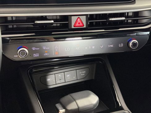 Used 2025 Kia K5 GT FWD image 19
