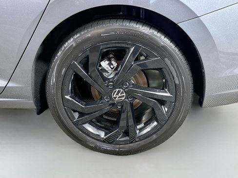New 2026 Volkswagen Jetta SE FWD image 29