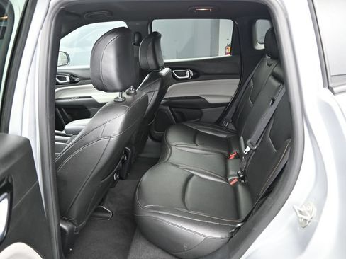Used 2024 Jeep Compass Limited AWD/4WD image 11