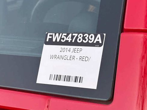 Used 2014 Jeep Wrangler Freedom Edition image 28