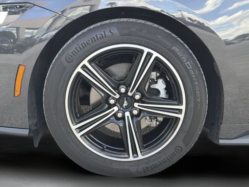 Used 2024 Ford Mustang Coupe RWD image 31