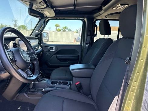 Used 2022 Jeep Wrangler Unlimited Sport AWD/4WD image 9