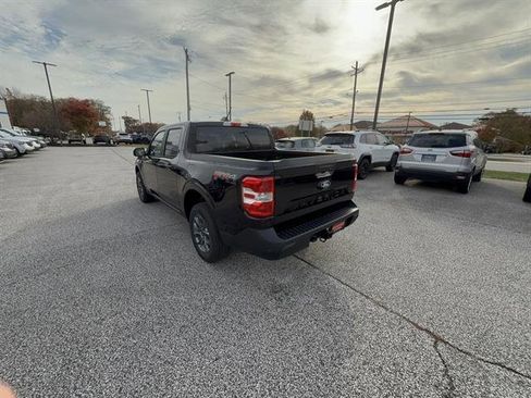 New 2025 Ford Maverick XLT w/ XLT Luxury Package image 3