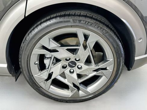 Used 2023 Genesis GV60 Performance AWD/4WD image 32