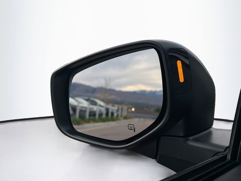 Used 2022 Subaru Outback Touring XT AWD/4WD image 16