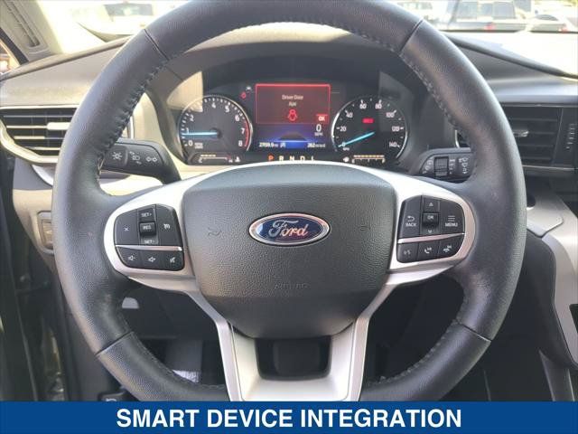 Used 2023 Ford Explorer XLT w/ Equipment Group 202A RWD image 13