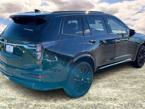 Certified 2023 Cadillac XT6 Sport w/ Platinum Package image 5