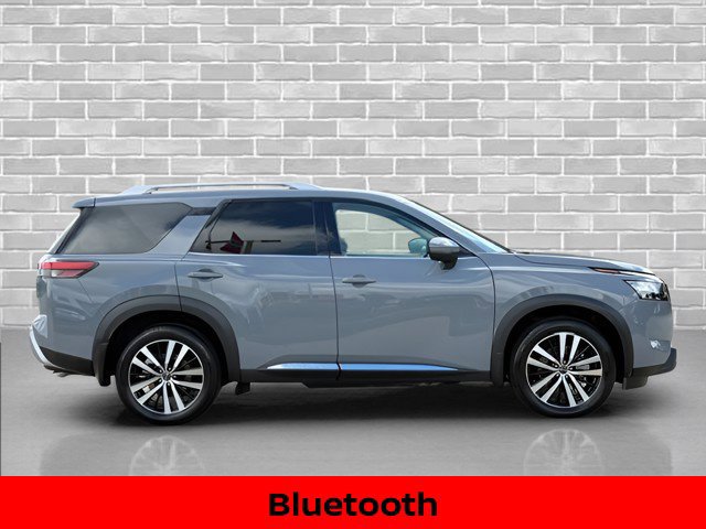 Certified 2025 Nissan Pathfinder Platinum AWD/4WD image 8