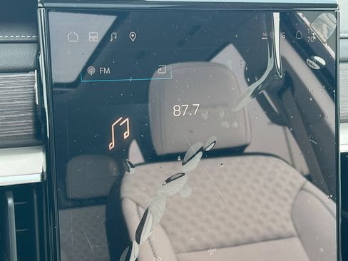 New 2026 GMC Acadia Denali w/ Super Cruise Package FWD image 16