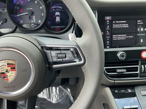 New 2025 Porsche Macan image 22