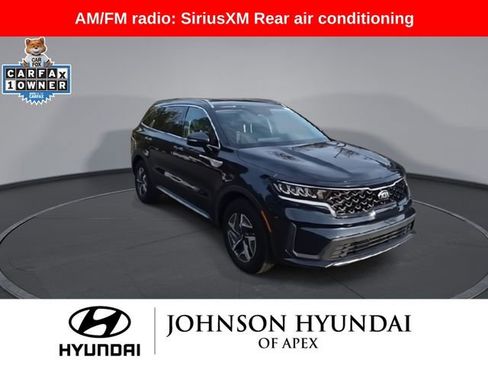 Used 2021 Kia Sorento S image 2