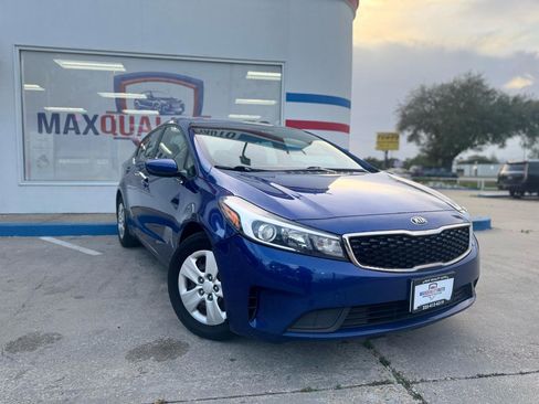 Used 2017 Kia Forte LX FWD image 14
