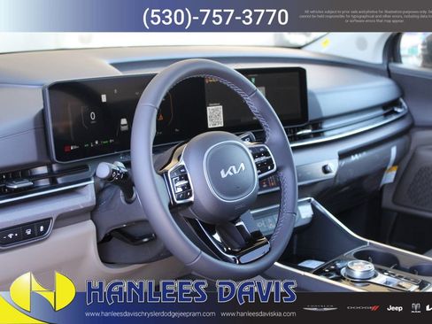 New 2026 Kia Carnival SX FWD image 12