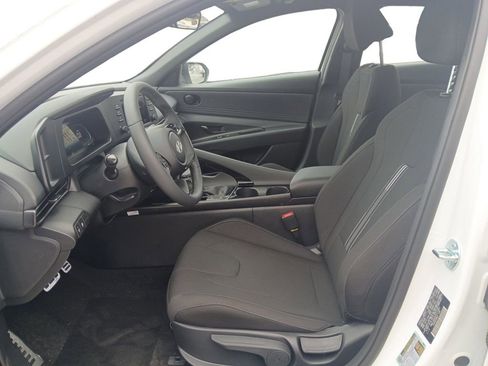 New 2026 Hyundai Elantra SEL Sport Premium w/ Cargo Package FWD image 9