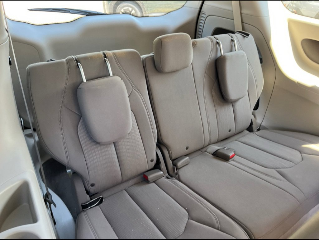 Used 2017 Chrysler Pacifica LX FWD image 5