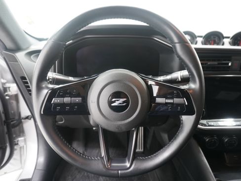 Used 2023 Nissan Z w/ Floor Mat Package (L93) RWD image 17