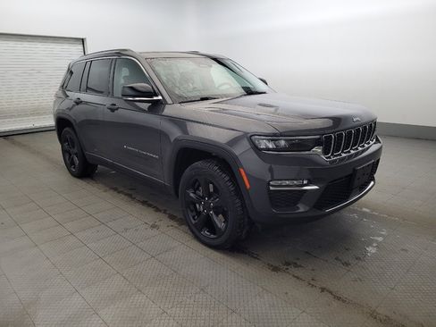 Used 2022 Jeep Grand Cherokee Limited 4xe image 13