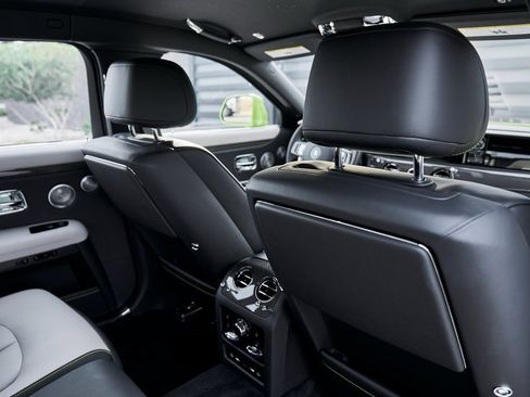 Used 2025 Rolls-Royce Ghost Black Badge image 46