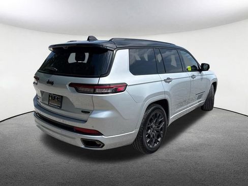 Certified 2025 Jeep Grand Cherokee L Summit AWD/4WD image 15