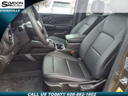 Used 2024 Chevrolet Colorado Trail Boss w/ Advanced Trailering Package image 6