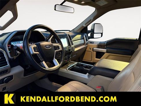 Used 2018 Ford F250 Lariat w/ Lariat Value Package image 9