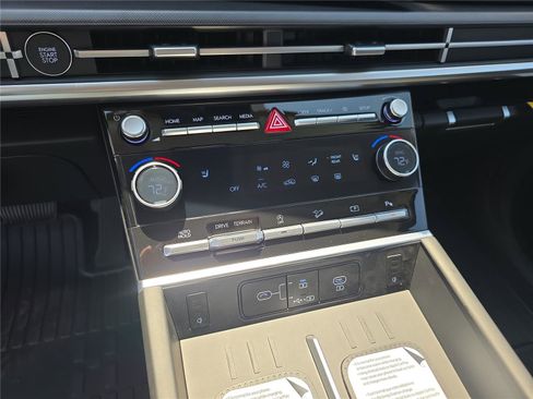 New 2026 Hyundai Santa Fe XRT image 13