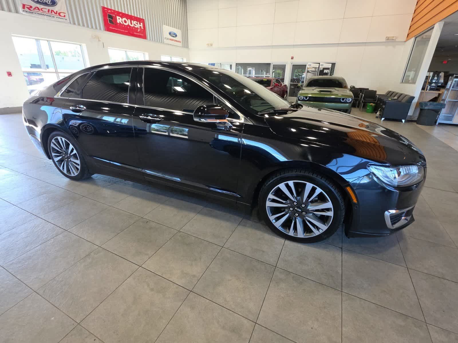 Used 2020 Lincoln MKZ Reserve w/ Elements Package AWD/4WD image 4