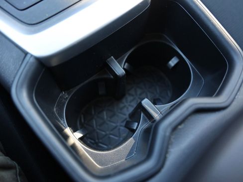 Used 2022 Toyota RAV4 LE image 35