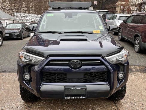 Used 2021 Toyota 4Runner Venture w/ Moonroof Package image 8