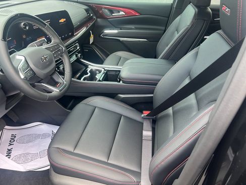 New 2026 Chevrolet Traverse Z71 w/ Enhanced Driving Package AWD/4WD image 12
