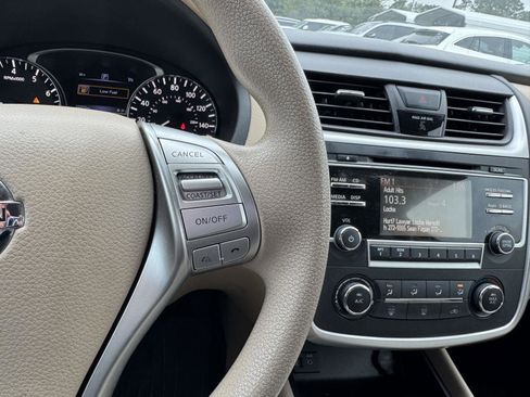 Used 2016 Nissan Altima 2.5 S w/ Power Driver Seat Package image 12