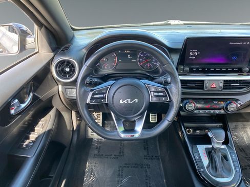 Used 2024 Kia Forte GT-Line w/ GT-Line Premium Package FWD image 12