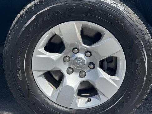 Used 2025 RAM 1500 Big Horn AWD/4WD image 25