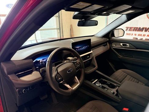 Used 2025 Ford Explorer ST-Line image 16