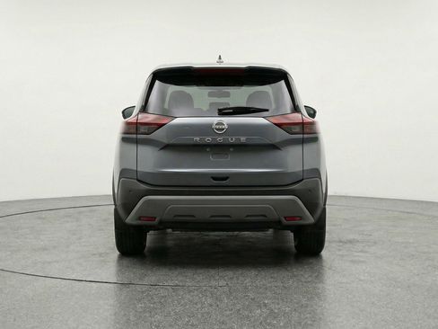 Used 2025 Nissan Rogue SV FWD image 7