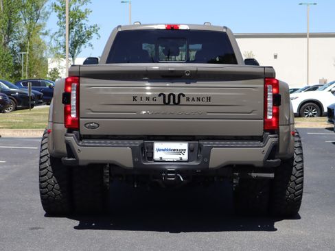 Used 2026 Ford F450 King Ranch w/ Chrome Package image 39