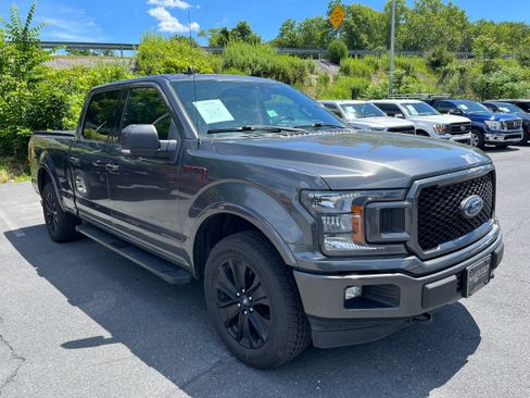 Used 2019 Ford F150 XLT w/ Equipment Group 302A Luxury AWD/4WD image 4
