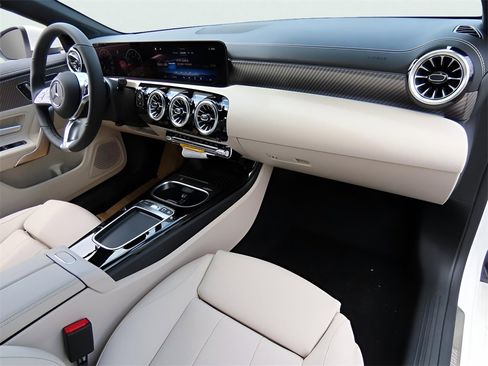 New 2025 Mercedes-Benz CLA 250 4MATIC image 19