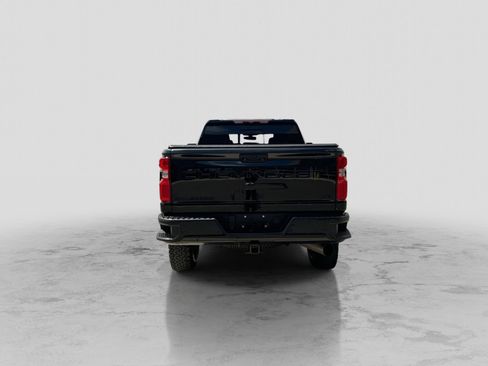 Used 2022 Chevrolet Silverado 2500 LTZ w/ LTZ Plus Package AWD/4WD image 7