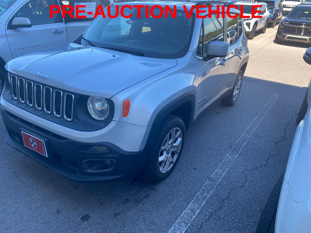 Used 2016 Jeep Renegade Latitude AWD/4WD image 2