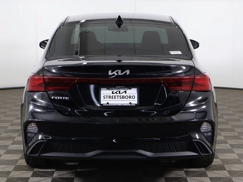 Used 2023 Kia Forte LXS w/ LXS Technology Package FWD image 11