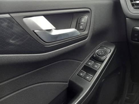 Used 2023 Ford Escape ST-Line w/ Tech Pack #1 image 25