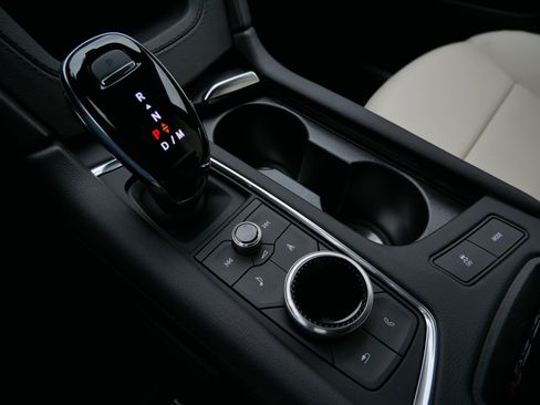 Used 2026 Cadillac XT5 Sportv w/ LPO, Floor Liner Package image 22