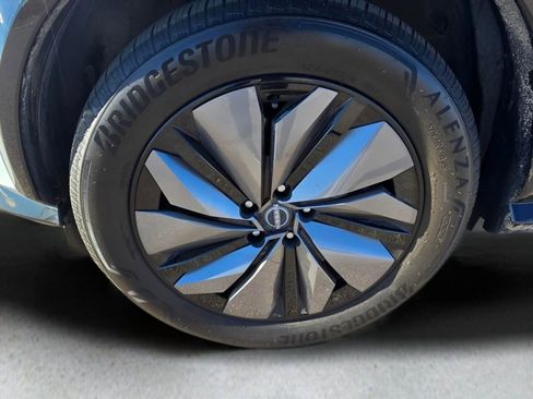 Used 2024 Nissan Ariya AWD image 9